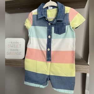 Baby GAP colorblock romper 6-12M